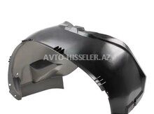Mercedes-Benz W202 Ön Sol Qanad Altlığı (Padkrelnik) – 2026981730 — Bakı