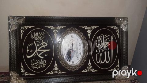 Divar saatları — Digah