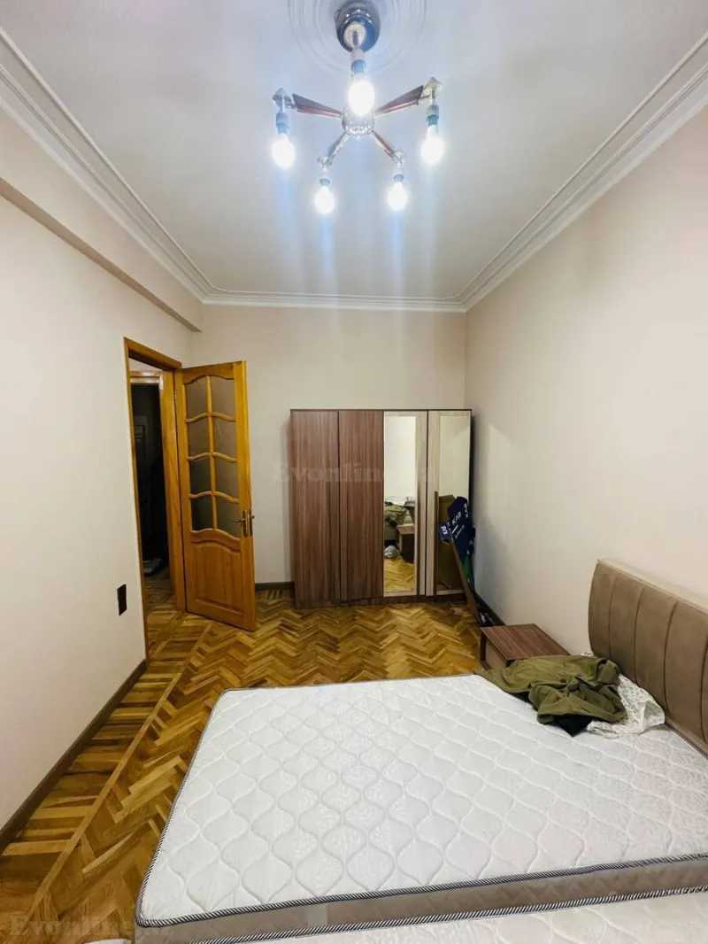 Kirayə verilir 3 otaqlı Mənzil Yeni tikili 100 m² Bakı, Yasamal r., Elmlər Akademiyası m — Mənzil, Bakı (7)