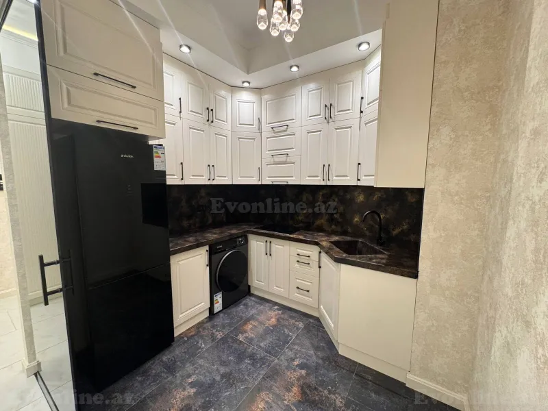 Satılır 3 otaqlı Mənzil Yeni tikili 104 m² Bakı, Nəsimi r., 8 Noyabr m — Bakı