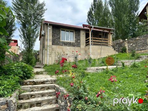 Günlük 3 otaqlı Həyət evi / Villa, 100 m², Quba — Quba