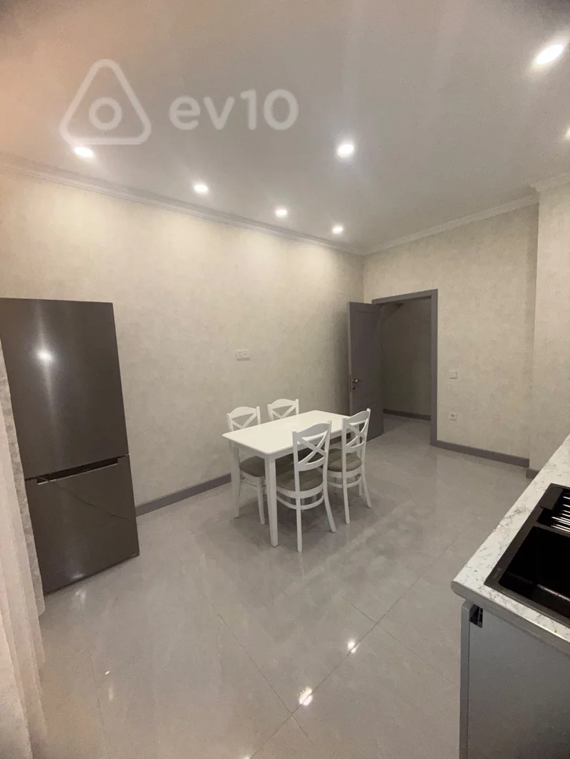 2 otaqlı mənzil, 70 m², Cəfər Xəndan küçəsi — kirayə — Mənzil, Bakı (9)