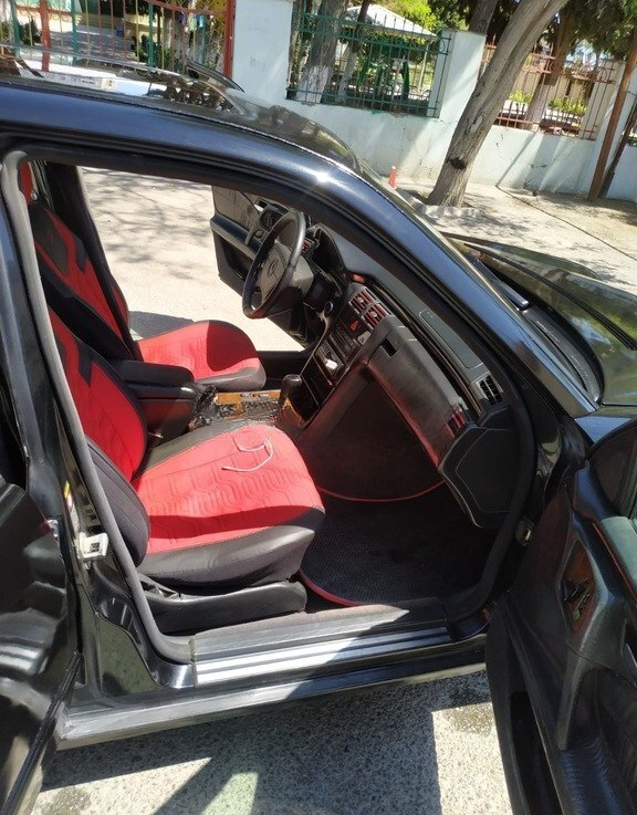 Mercedes E 320, 1997 il, 250000 km, 3.2 L — Avtomobillər (5)