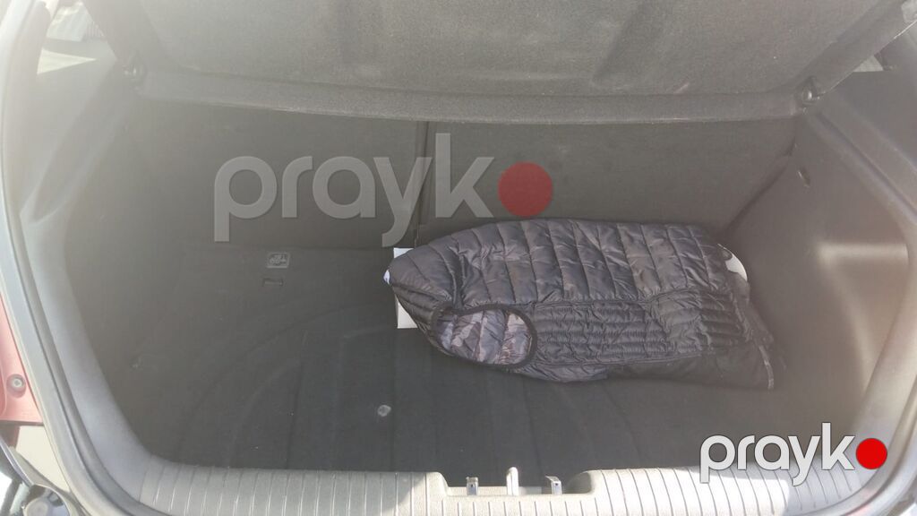 Hyundai Veloster, qara rəng, 3 qapılı (iki tərəfdə asimmetrik qapı 42-CM-152 — Avtomobillər, Bakı (7)