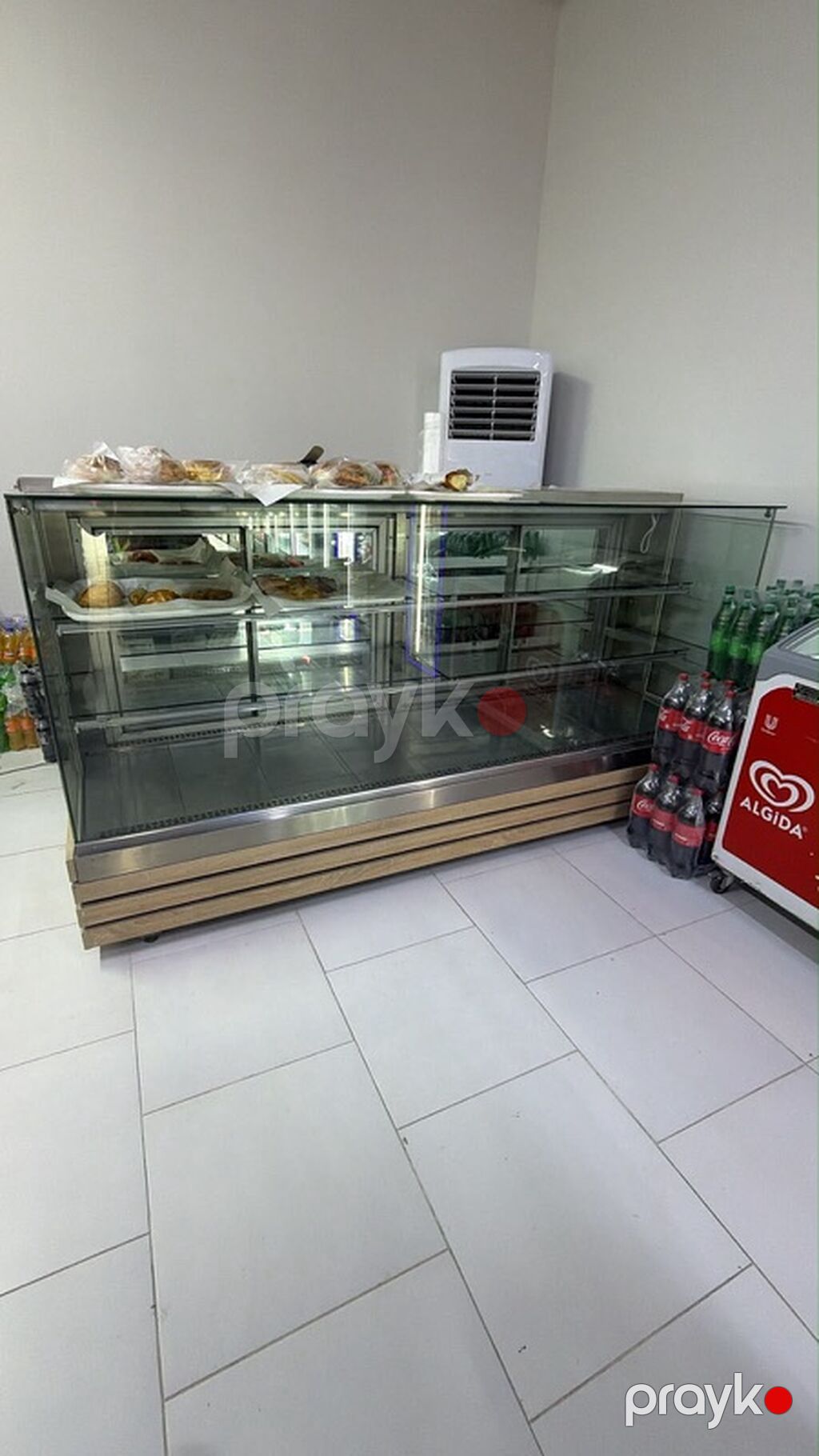 Şüşə vitrin-bufet (kafe/market üçün) Şəkildəki şüşəli şirniyyat — Vitrini, Bakı (3)