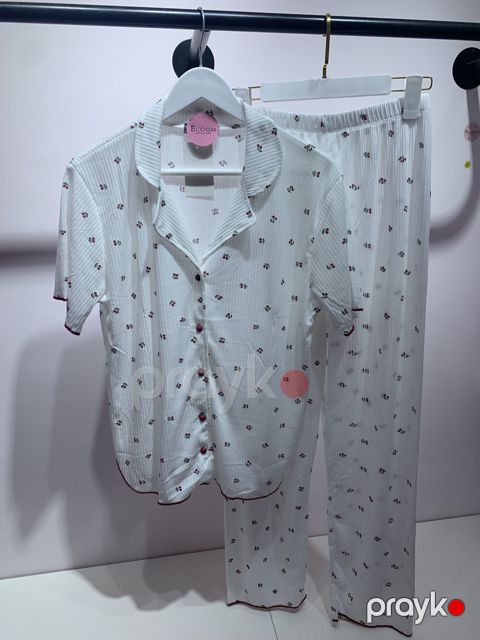Qadınlar üçün şalvarlı pijama dəsti 01.00027, ağ, viskoz, ölçü XL — Bakı