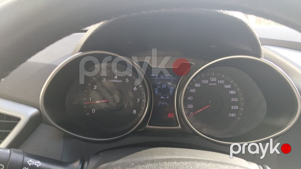 Hyundai Veloster, qara rəng, 3 qapılı (iki tərəfdə asimmetrik qapı 42-CM-152 — Avtomobillər, Bakı (10)