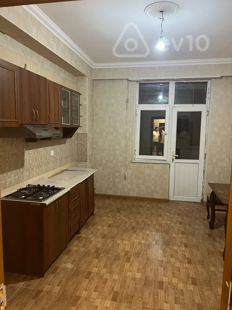 2 otaqlı mənzil, 95 m², Neftçilər m. — kirayə — Mənzil, Bakı (9)