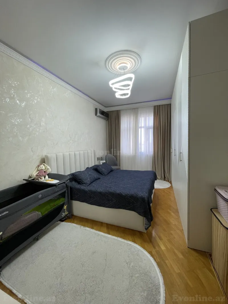 Satılır 4 otaqlı Mənzil Yeni tikili 146 m² Bakı, Binəqədi r., Azadlıq prospekti m., 8-ci mikrorayon — Mənzil, Bakı (2)