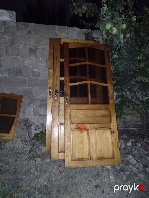 Taxta şüşəli qapı dəsti - Material: təbii ağac (klassik ağ rəngli — Bakı