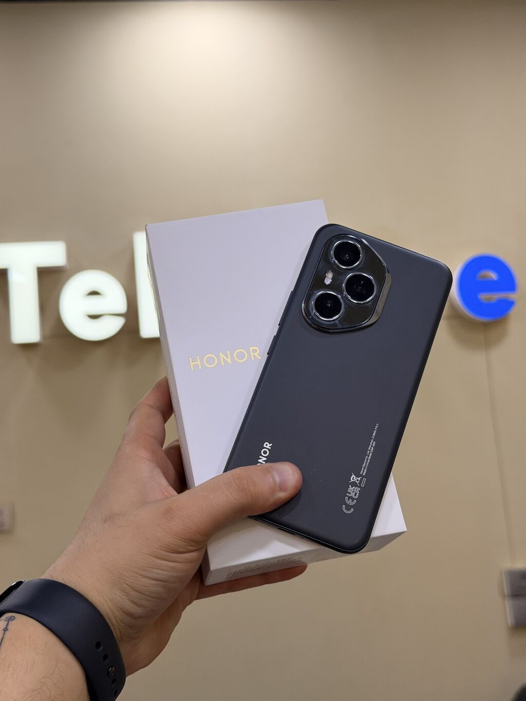 Honor 400 Pro, 256 GB, rəng - Qara, Zəmanət, Kredit, Barmaq izi — Honor, Bakı