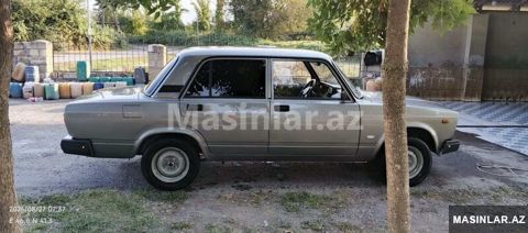 Lada (vaz) 07, 2011 il — Qax