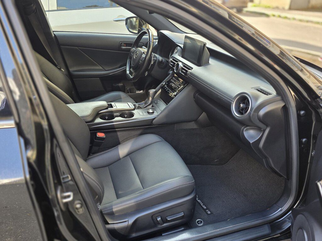 Lexus IS 300, 2.0 L, 2021 il, 76 000 km — Avtomobillər, Bakı (6)