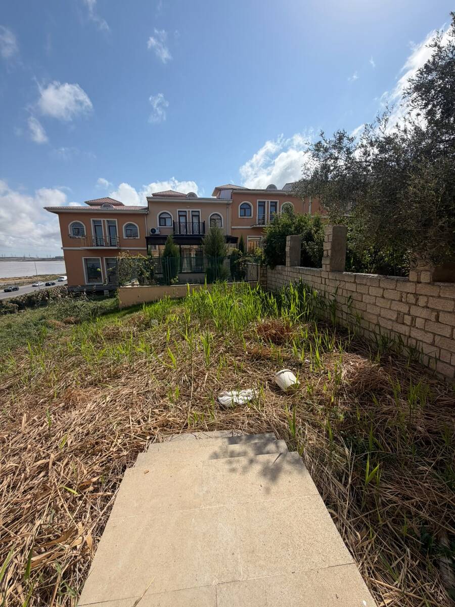 Satılır 4 otaqlı həyət evi/bağ evi 200 m² — Ev, villa, Bakı (4)