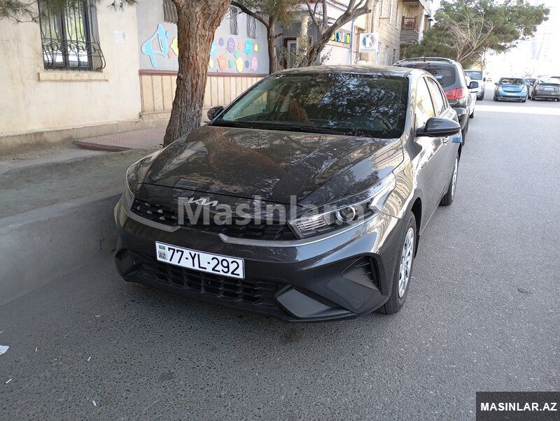Hyundai Elantra, 2025 il 77-PY-415 — Minik avtomobili icarəsi, Bakı (2)