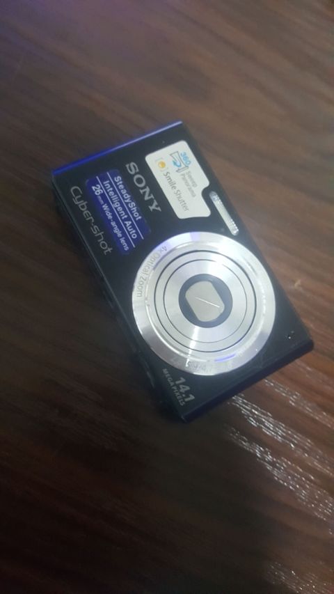 Sony Cyber-shot kompakt fotoaparat Texniki xüsusiyyətlər: - 14.1 MP — Bakı