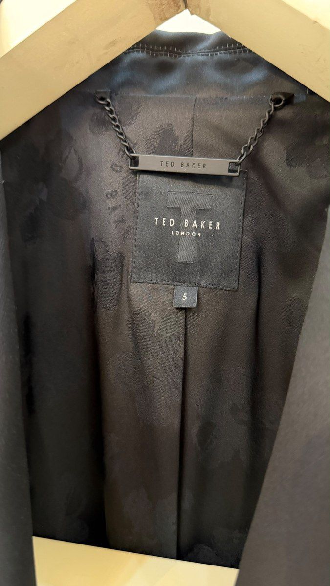 Palto Ted Baker — Geyim, ayakkabı, aksesuarlar, Bakı