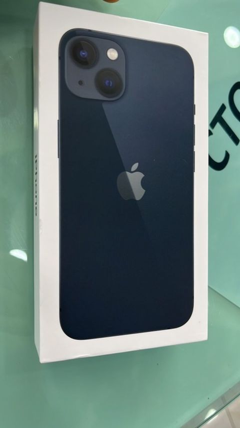 IPhone 13, Göy — Digah