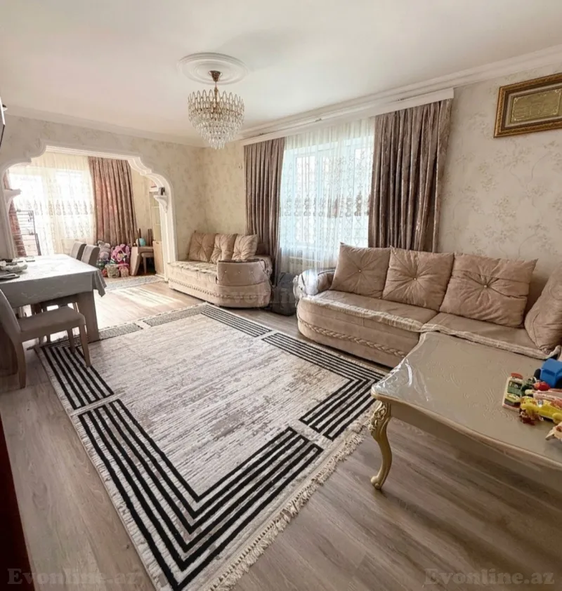 Satılır 4 otaqlı Mənzil Köhnə tikili 90 m² Bakı, Yasamal r., Nizami m — Bakı
