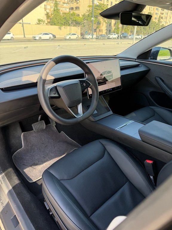 Tesla Model 3, 60 kWh, 2024 il, 15 000 km 77-TU-454 — Avtomobillər, Bakı (8)