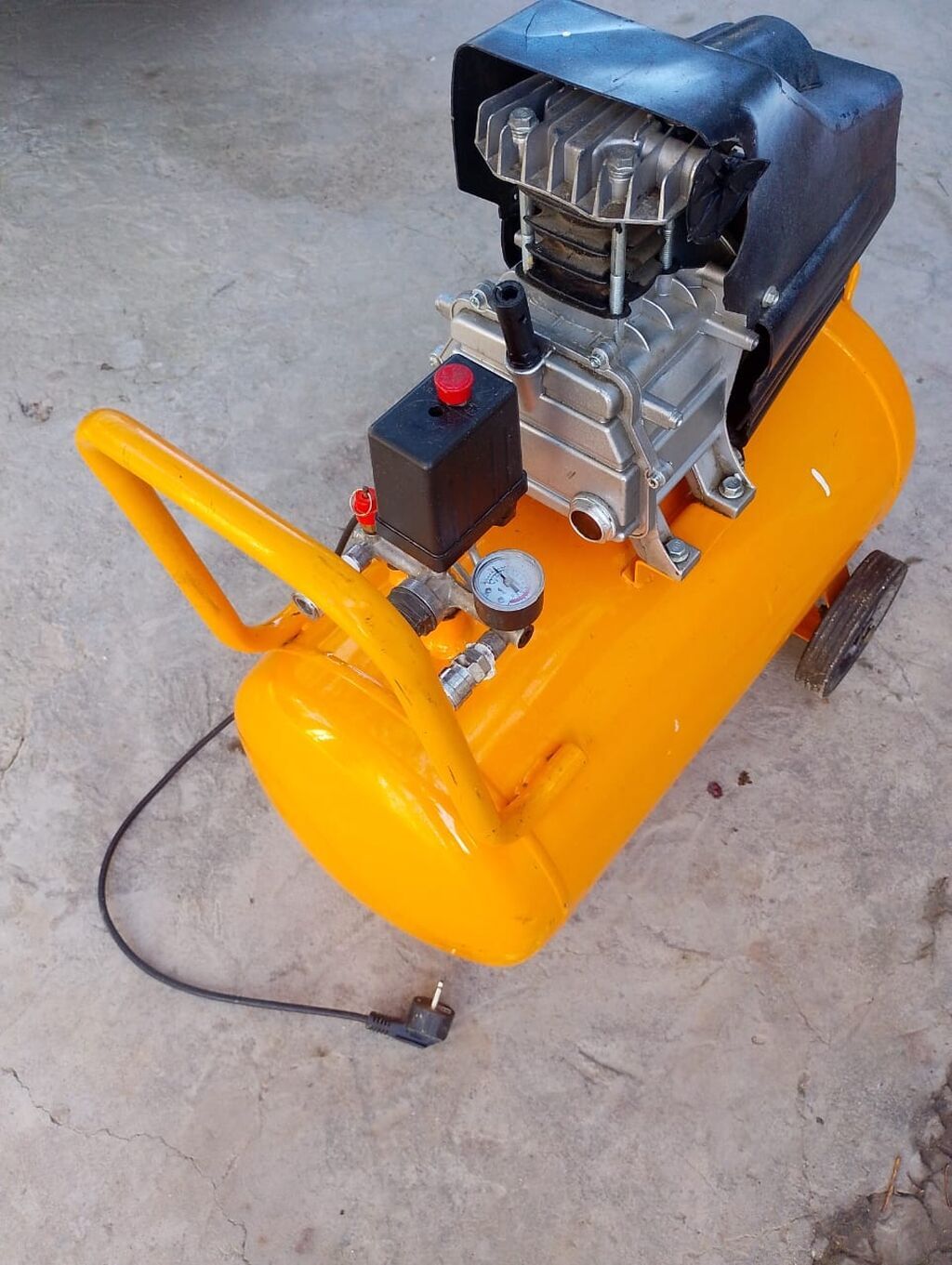 Təzədi, 2 dəfə istifadə etmişəm,50 litrə, mis sargi — Pompa və kompressor, Mehdiabad (2)