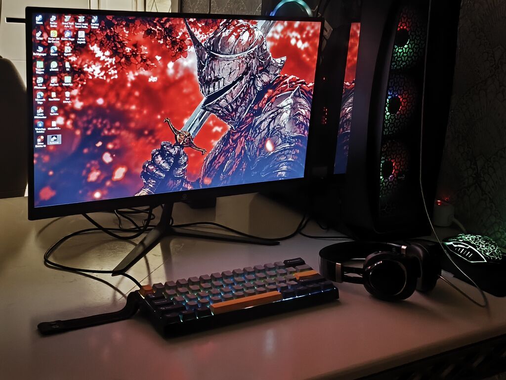 Windows 11 pro+ versiya DDR4 8GB 3200MHZ ram(64gb artira bilersen mene — Masaüstü kompüterlər, Bakı (2)