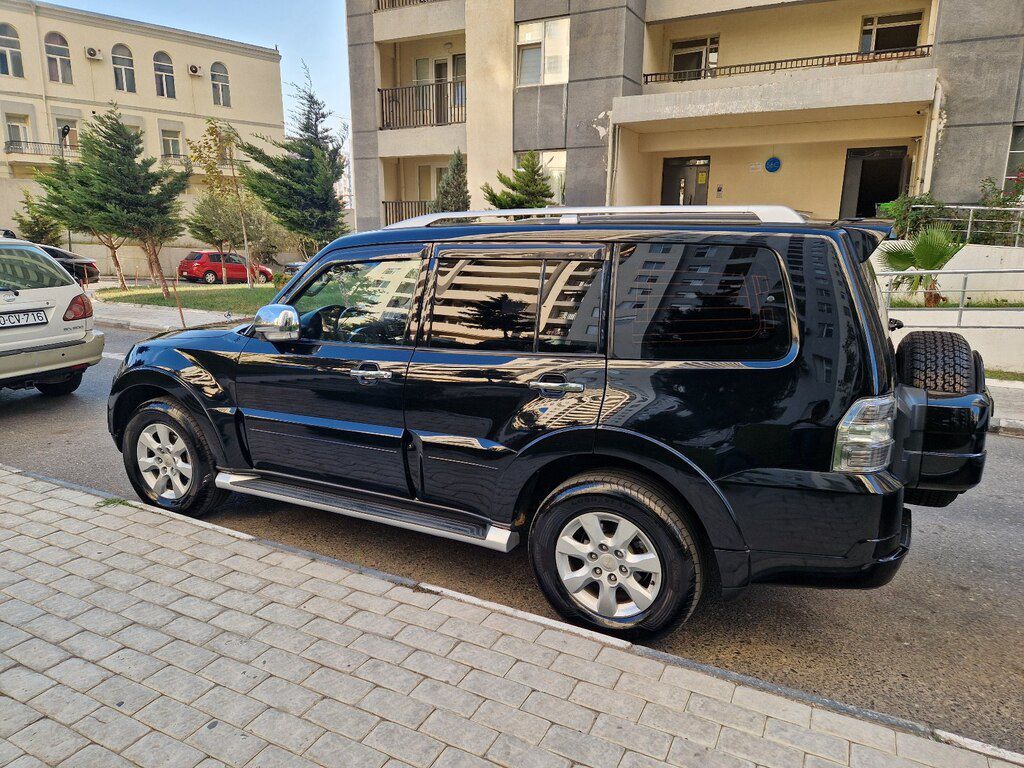 Mitsubishi Pajero, 3.5 L, 2010 il, 194 000 km 88-CL-071 — Avtomobillər, Bakı (5)