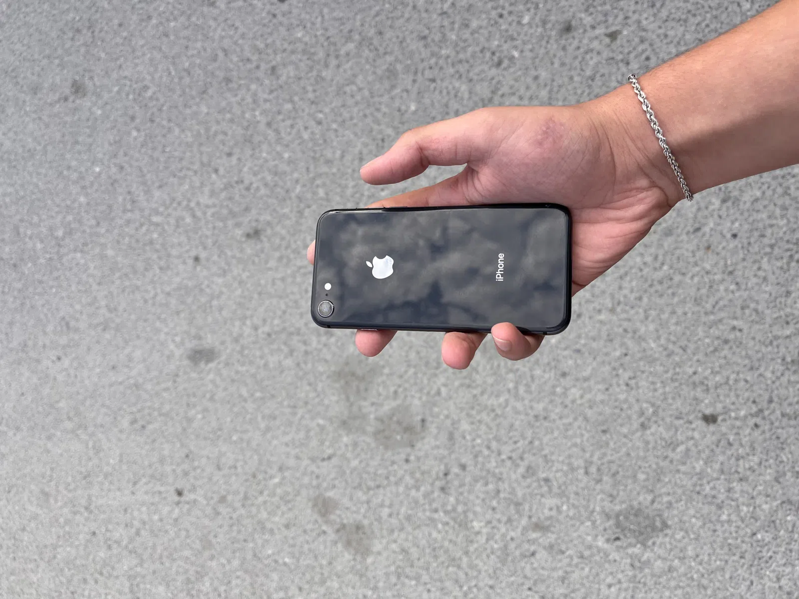 Apple iPhone 8, 4 GB — Xaçmaz