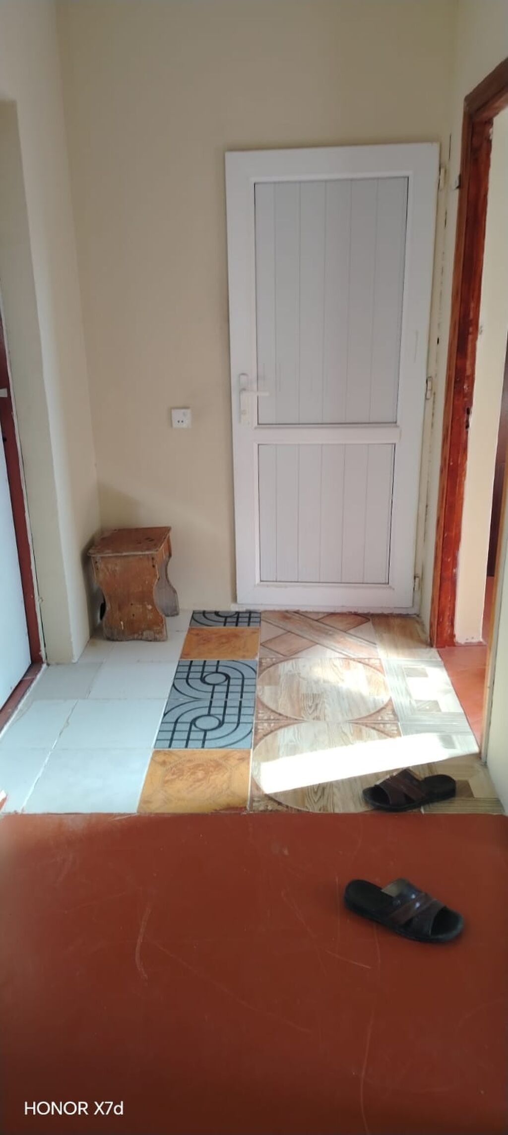 Saray 1 saylı mektebe yaxın 200m — Ev, villa, Saray (9)