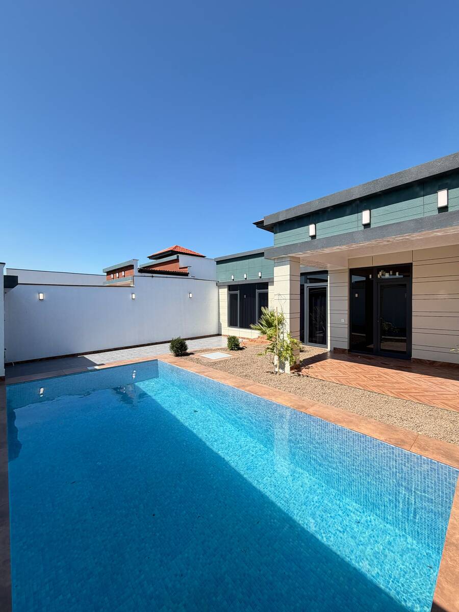 Satılır 4 otaqlı həyət evi/bağ evi 165 m² — Ev, villa, Bakı (3)