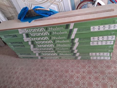 Kronon Modern laminat döşəmə taxtaları yenidir cox kefiyetlidir 24 — Gəncə