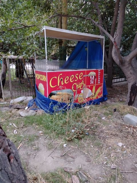 Hazır biznes (Seyyar pistaxta) — Bakı