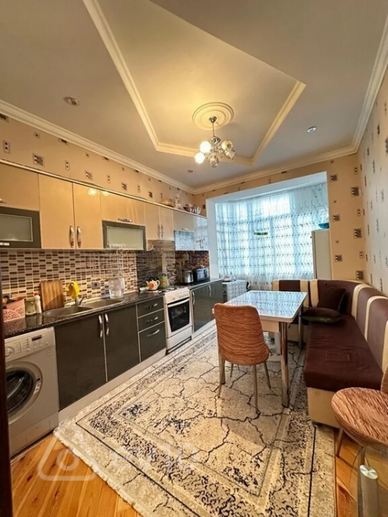 3 otaqlı mənzil, 100 m², Mir Cəlal küç — Mənzil, Bakı (4)