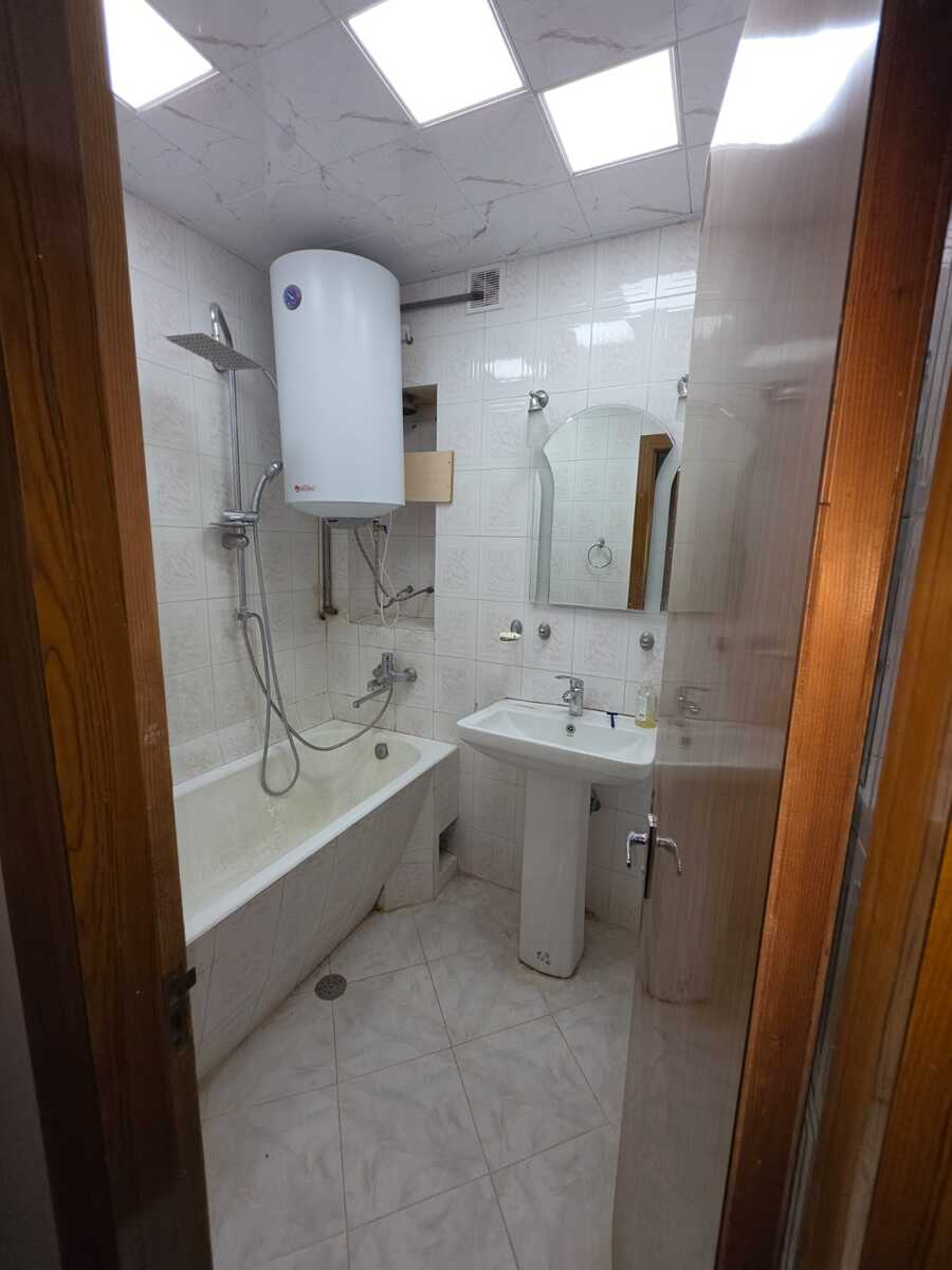 İcarəyə verilir 3 otaqlı köhnə tikili 80 m² — Mənzil, Bakı (12)
