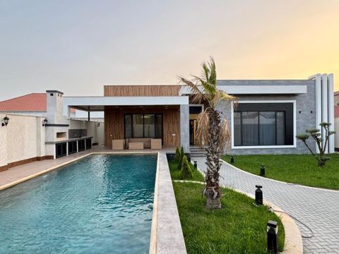 İcarəyə verilir 5 otaqlı həyət evi/bağ evi 300 m² — Bakı