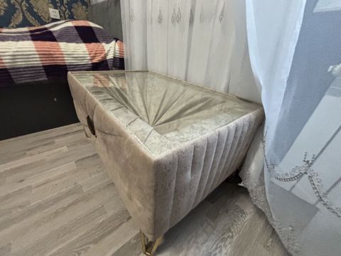 Velür üzlü qonaq otağı/yataq otağı üçün puf-oturacaq/çamadankasa — Puflar və banketkalar
