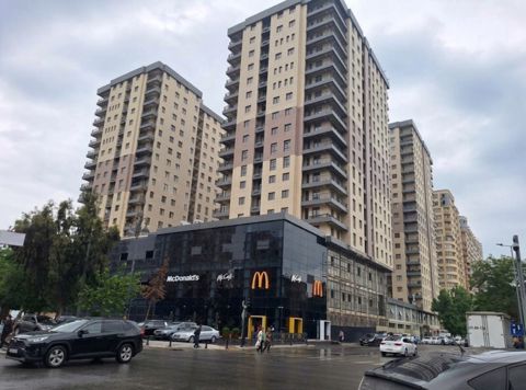Satılır 4 otaqlı yeni tikili 190 m² — Bakı