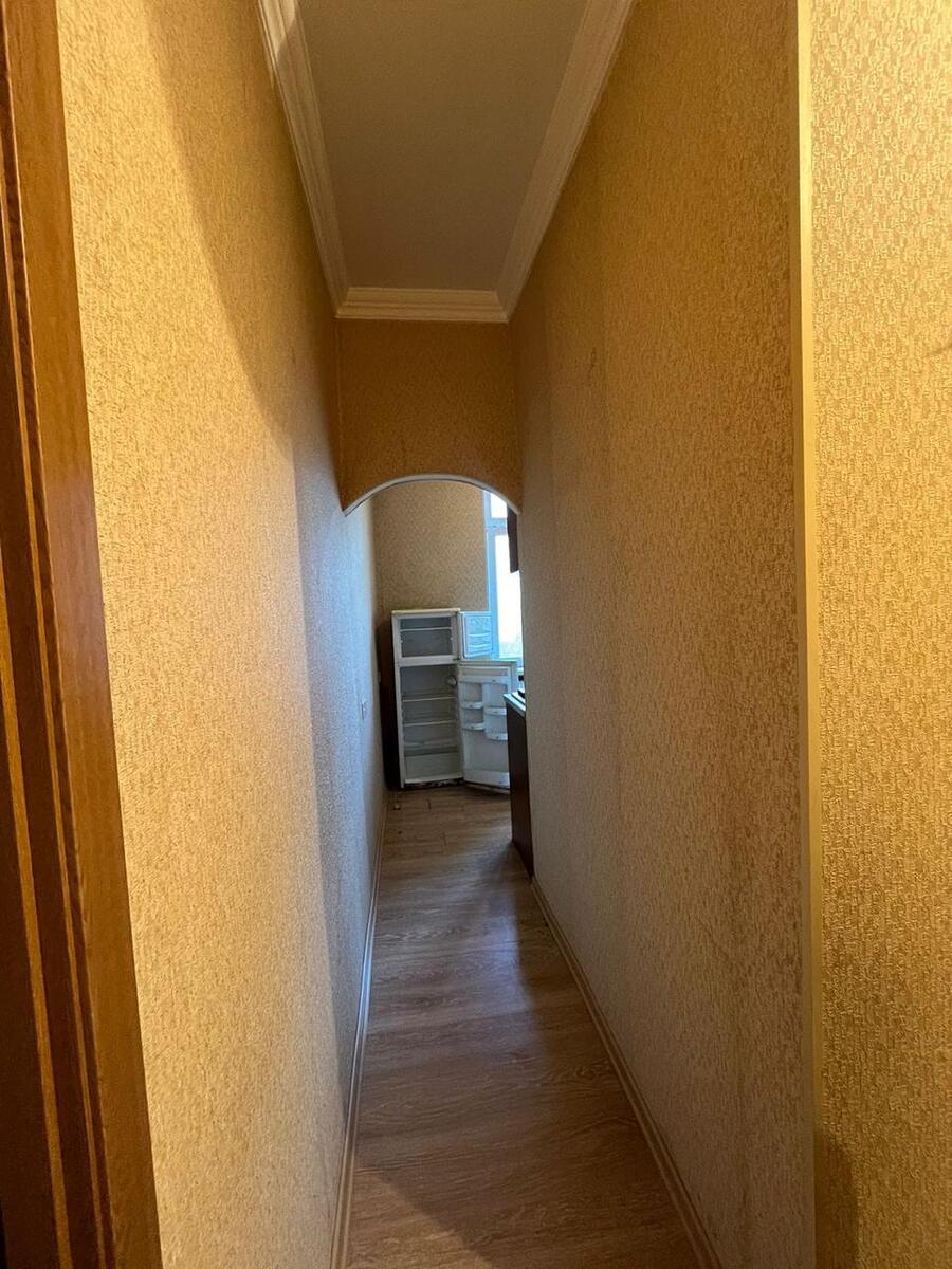 Satılır 1 otaqlı köhnə tikili 40 m² — Mənzil, Bakı (3)