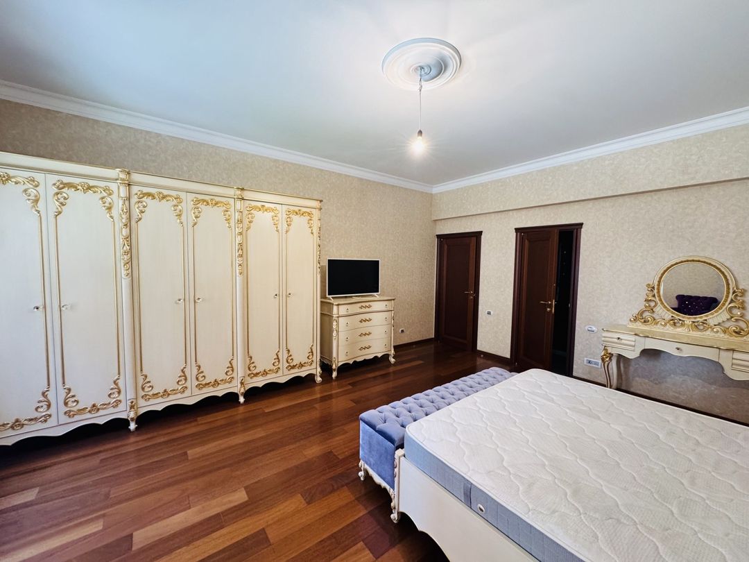 Satılır 4 otaqlı yeni tikili 250 m² — Mənzil, Bakı (12)