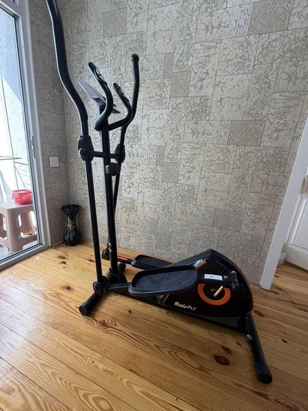 BodyFit ellipsovoy trenažor - Növ: Elliptik (kross-trener) - Rəng — Digər simulyatorlar, Xırdalan (2)