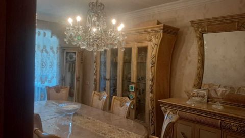 Satılır 3 otaqlı köhnə tikili 90 m² — Bakı