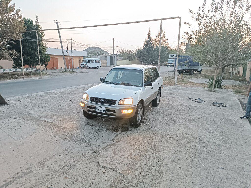 Toyota RAV4, 2.0 L, 1998 il, 270 000 km 90-FR-783 — Avtomobillər, Biləsuvar
