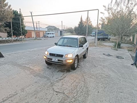 Toyota RAV4, 2.0 L, 1998 il, 270 000 km — Biləsuvar