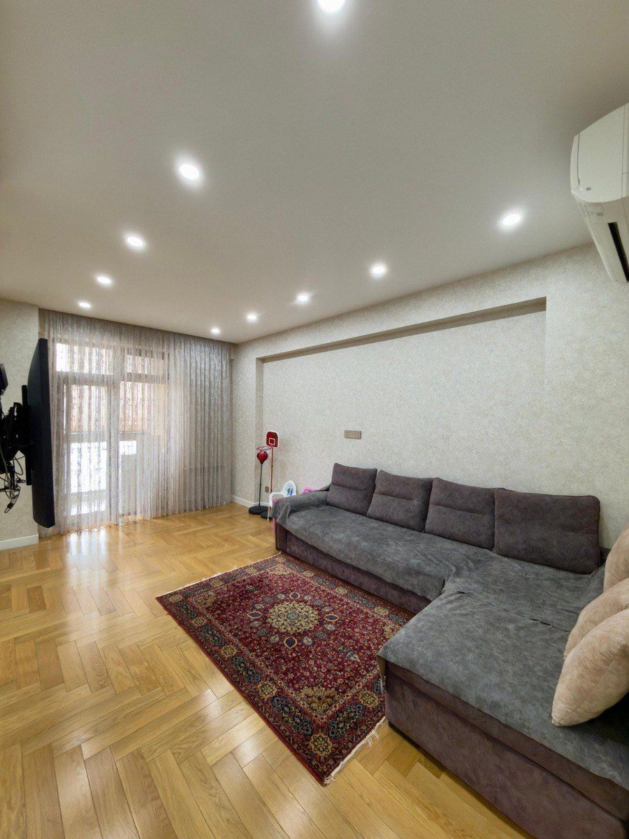 Satılır 5 otaqlı yeni tikili 201 m² — Mənzil, Bakı (7)
