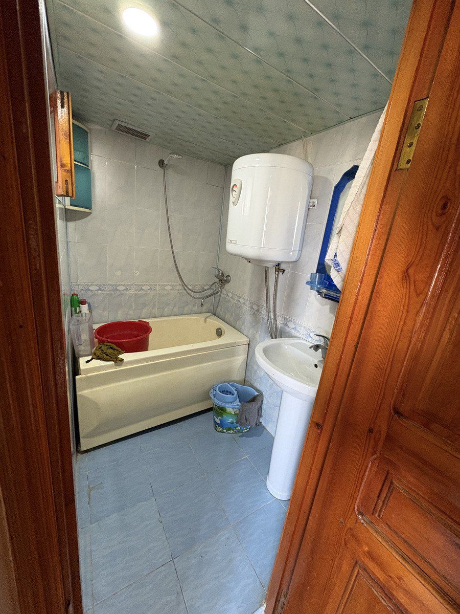 Satılır 3 otaqlı köhnə tikili 75 m² — Mənzil, Bakı (8)