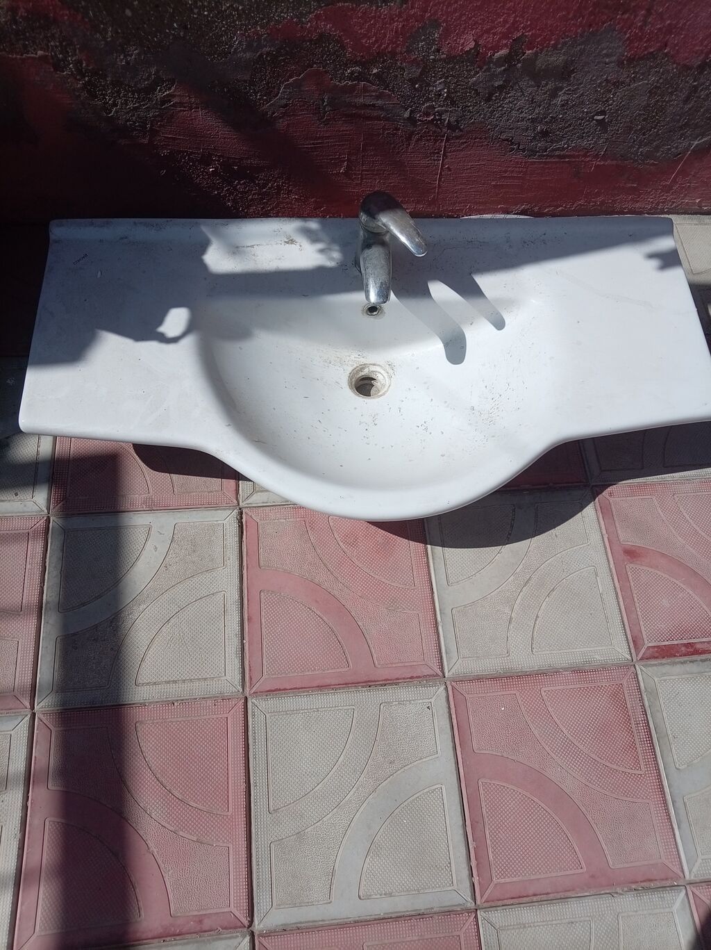 Satılır 2 ci el qrığı çatı yoxdu — Lavabolar, Sumqayıt (3)