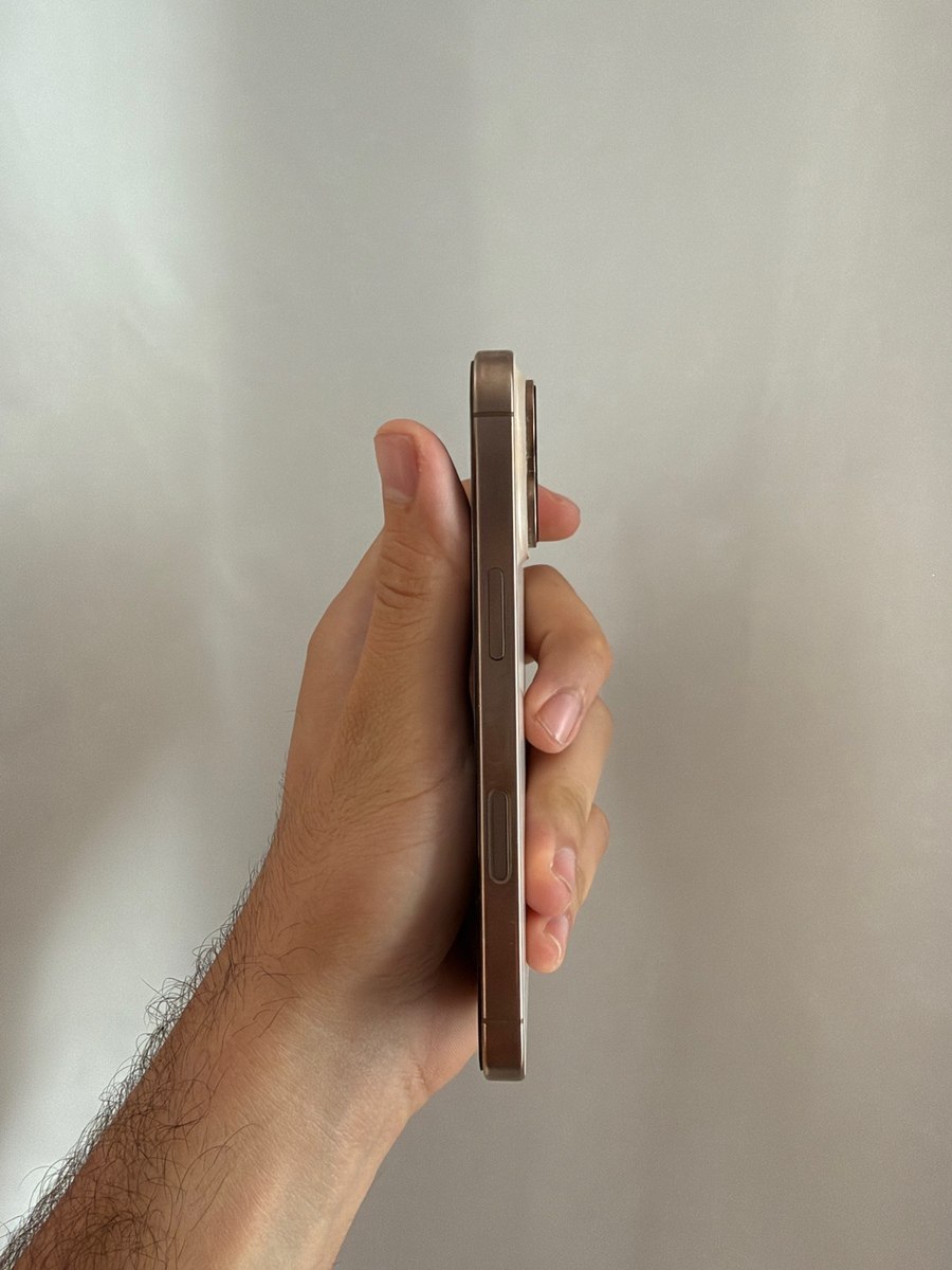 Apple iPhone 16 Pro Desert Titanium 128GB/8GB — Smartfonlar, Bakı (3)