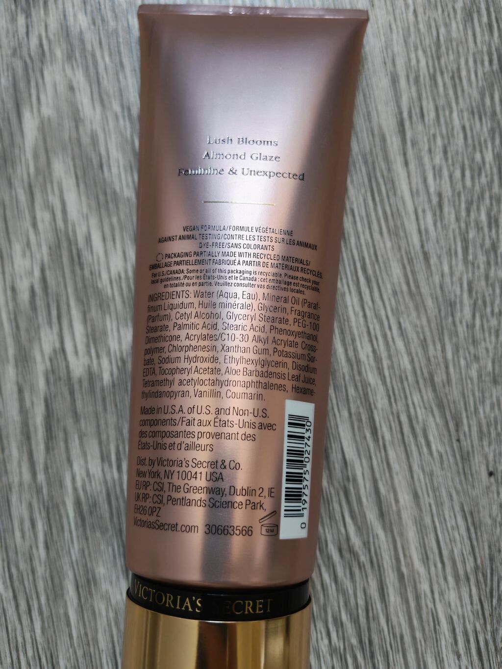 Victoria’s Secret Velvet Petals Fragrance Lotion - Növ — Bədən qayığı, Bakı (2)