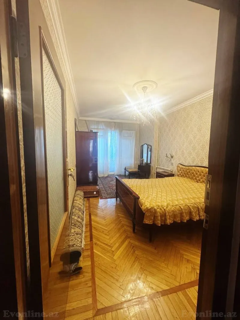 Satılır 4 otaqlı Mənzil Köhnə tikili 85 m² Bakı, Xətai r., Əhmədli m — Mənzil, Bakı (6)