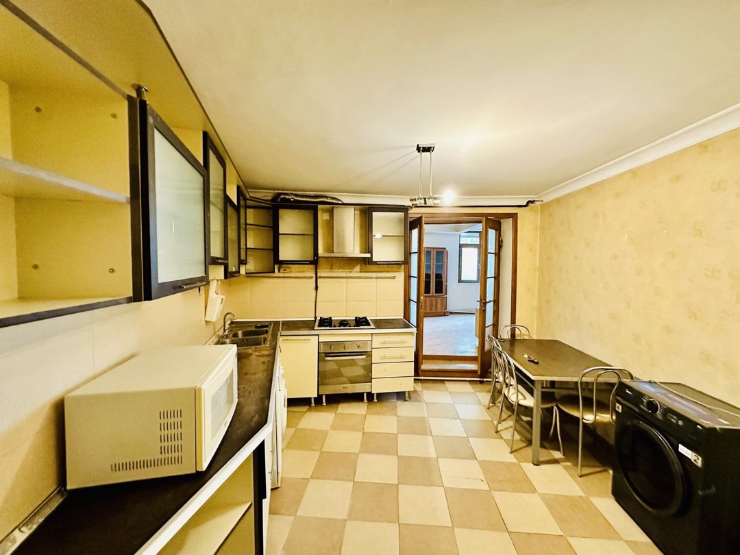 Satılır 3 otaqlı köhnə tikili 100 m² — Mənzil, Bakı (10)